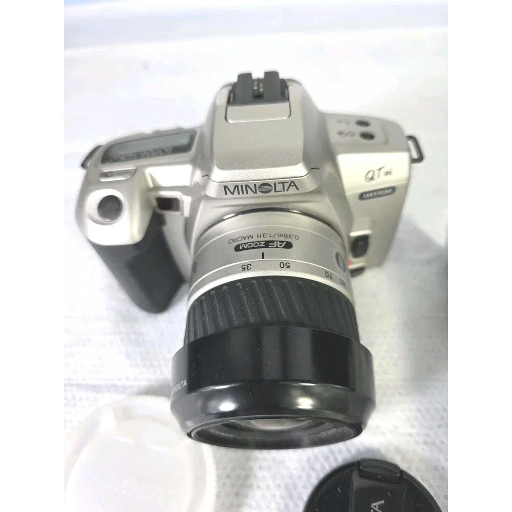 Minolta QTsi Maxxum 35mm SLR Film Camera + 35-80mm Lens TESTED